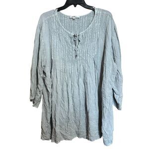 Solitaire Top Women 3X Gray Floral Embroidered Boho Peasant Keyhole Front Blouse